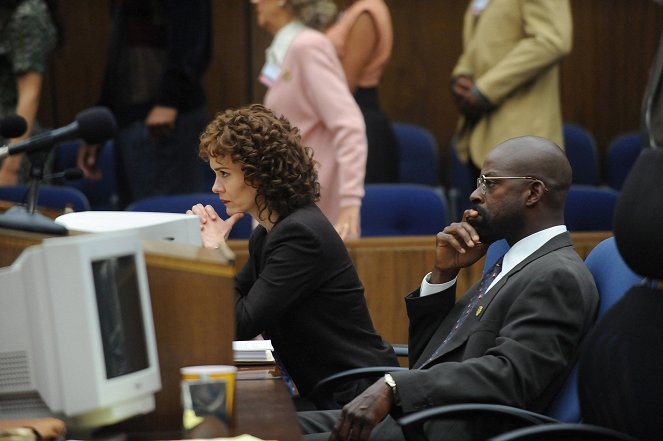 American Crime Story - The People v. O.J. Simpson - From the Ashes of Tragedy - De la película - Sarah Paulson, Sterling K. Brown