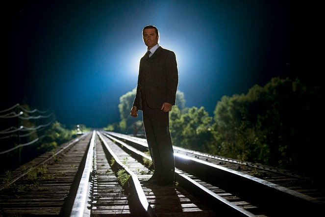 Murdochin murhamysteerit - Season 7 - A Midnight Train to Kingston - Promokuvat - Yannick Bisson