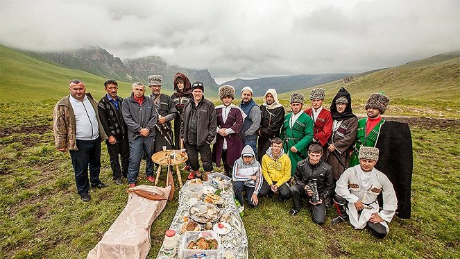 Eine Sommerreise durch den Kaukasus - Filmfotos - Ville Haapasalo