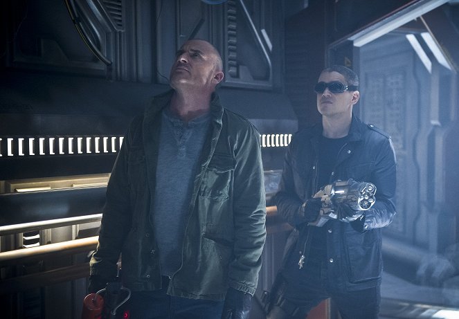 Legends of Tomorrow - River of Time - Photos - Dominic Purcell, Wentworth Miller