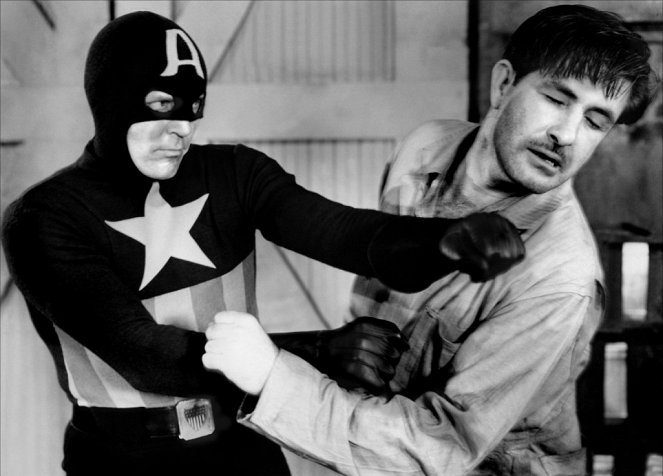 Captain America - Van film - Dick Purcell