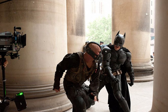The Dark Knight Rises - Van de set - Tom Hardy, Christian Bale
