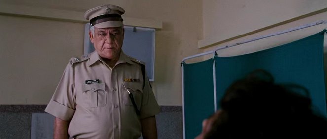 Agneepath - De la película - Om Puri