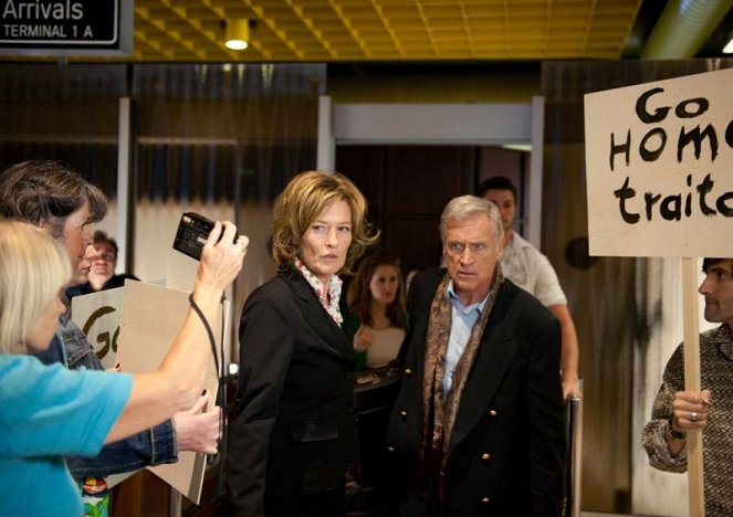 Bis nichts mehr bleibt - Photos - Suzanne von Borsody, Robert Atzorn