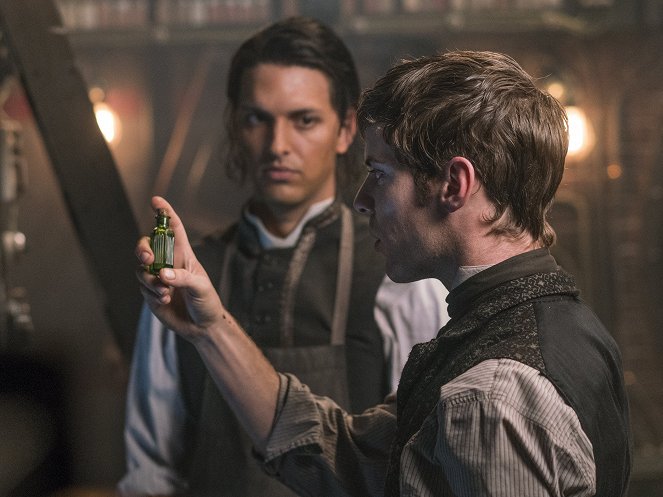 Penny Dreadful - This World Is Our Hell - Photos - Shazad Latif, Harry Treadaway