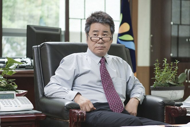Kyeoljeongjeok hanbang - De la película - Dong-geun Yoo
