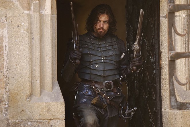 The Musketeers - Spoils of War - Photos - Tom Burke