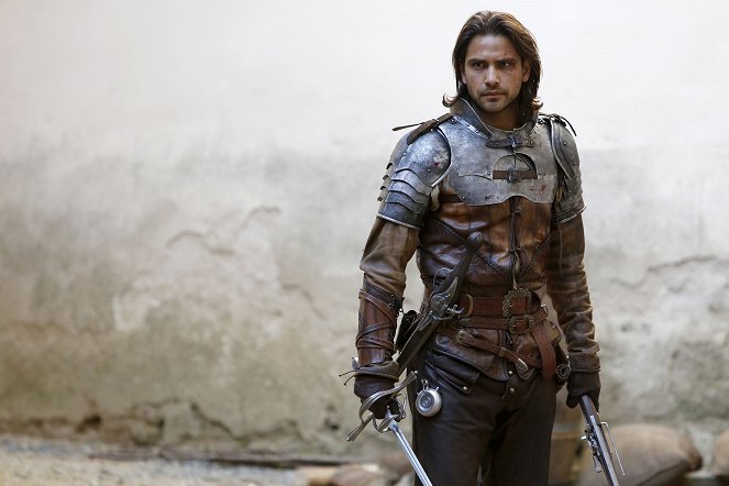 The Musketeers - Spoils of War - Van film - Luke Pasqualino