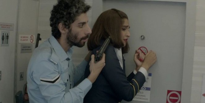 Neerja - Z filmu - Jim Sarbh, Sonam Kapoor