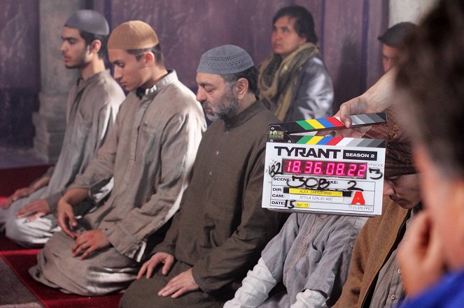 Tyrant - Season 2 - Faith - De la película