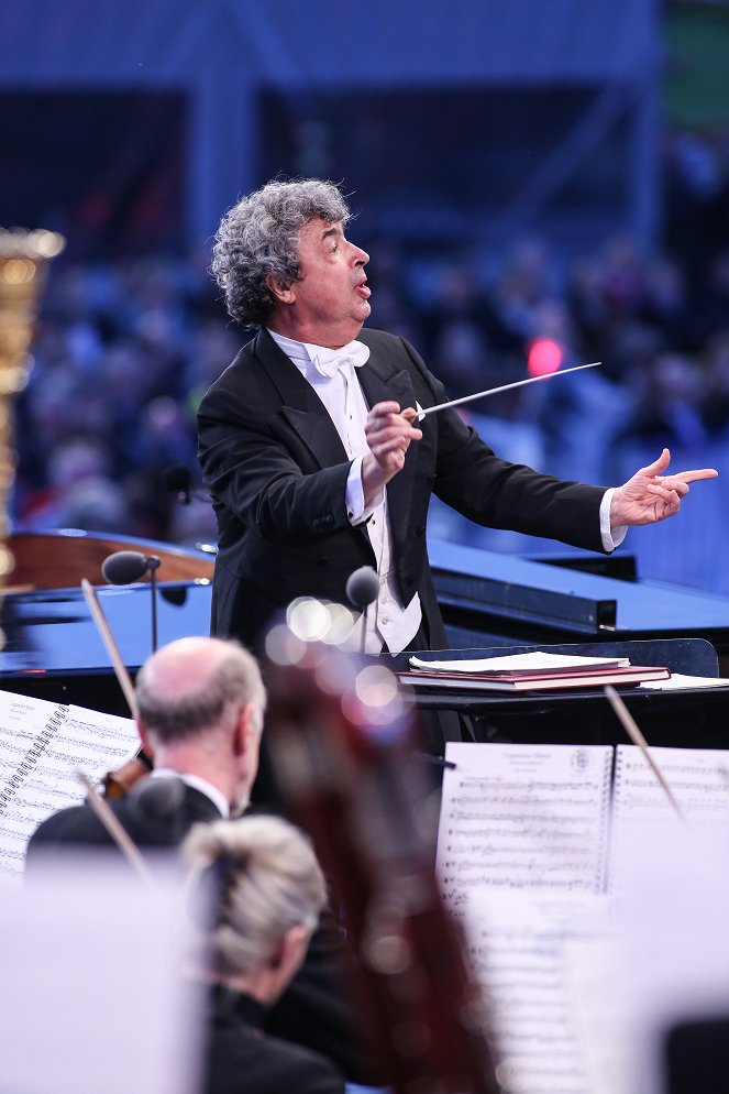 Sommernachtskonzert Schönbrunn 2016 - Film - Semyon Bychkov