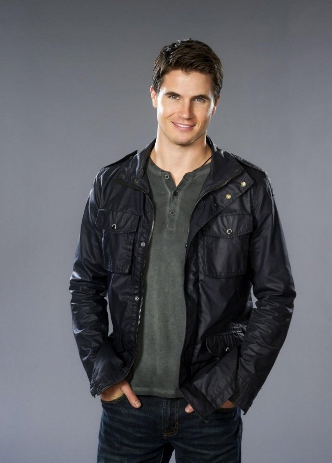 The Hunters - Promokuvat - Robbie Amell