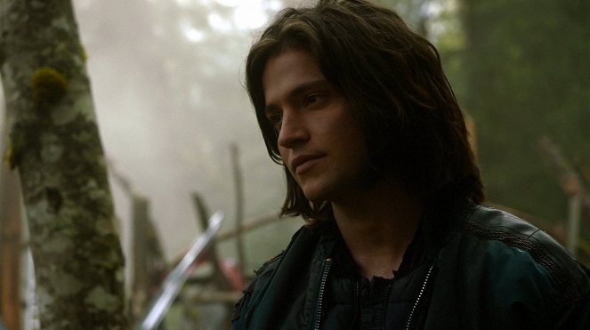 The 100 - Murphy's Law - Photos - Thomas McDonell
