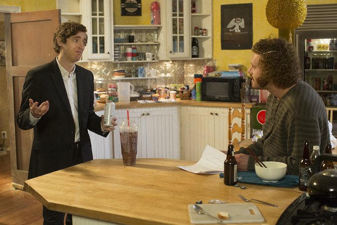 Silicon Valley - The Empty Chair - Photos - Thomas Middleditch, T.J. Miller
