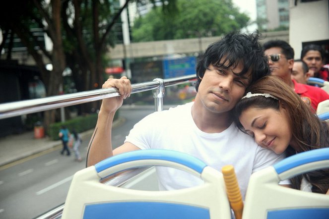 Do Lafzon Ki Kahani - Z filmu - Randeep Hooda, Kajol Agarwal