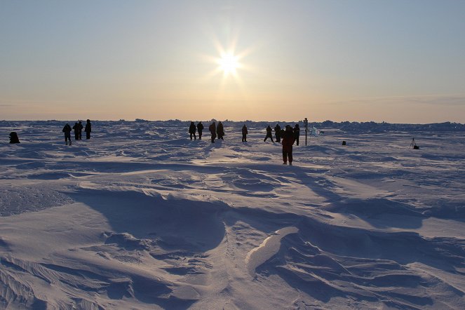 North Pole Ice Airport - Van film