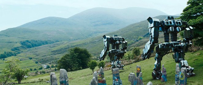 Robot Overlords - Z filmu