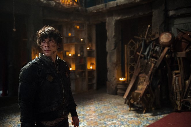 The 100 - Perverse Instantiation: Part Two - Photos - Bob Morley