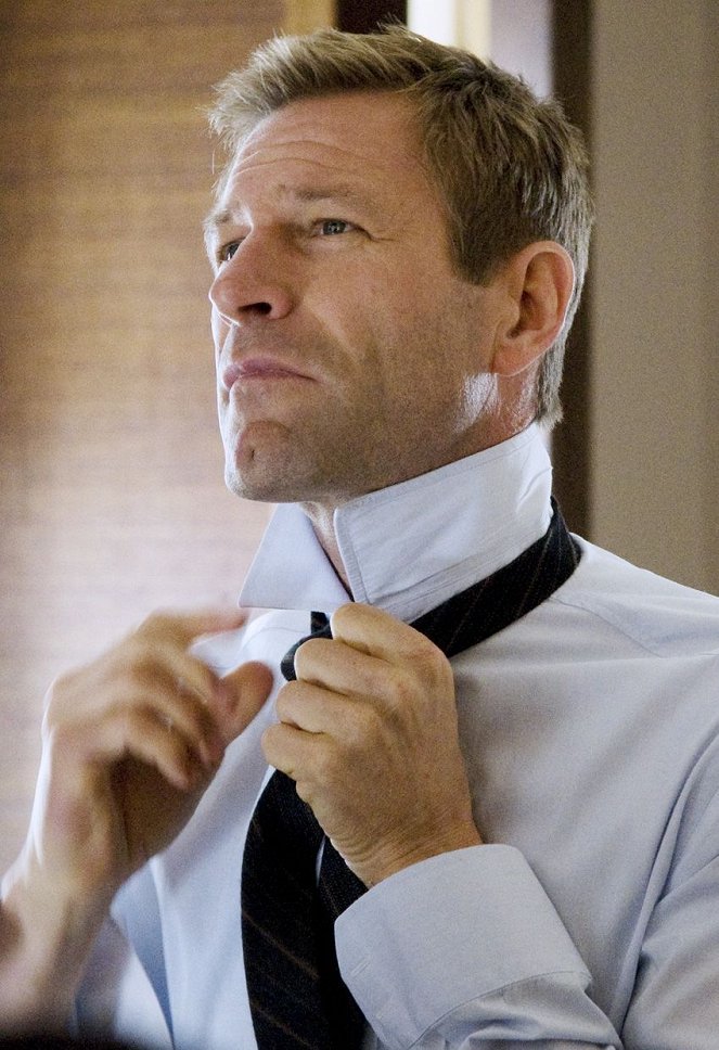 Agent na útěku - Z filmu - Aaron Eckhart