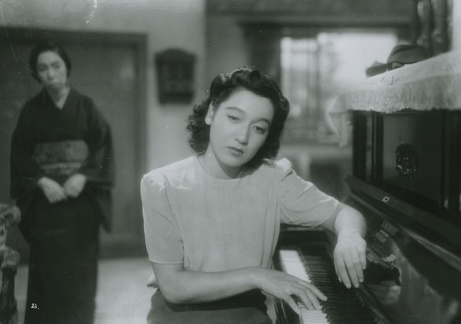 No añoro mi juventud - De la película - Setsuko Hara