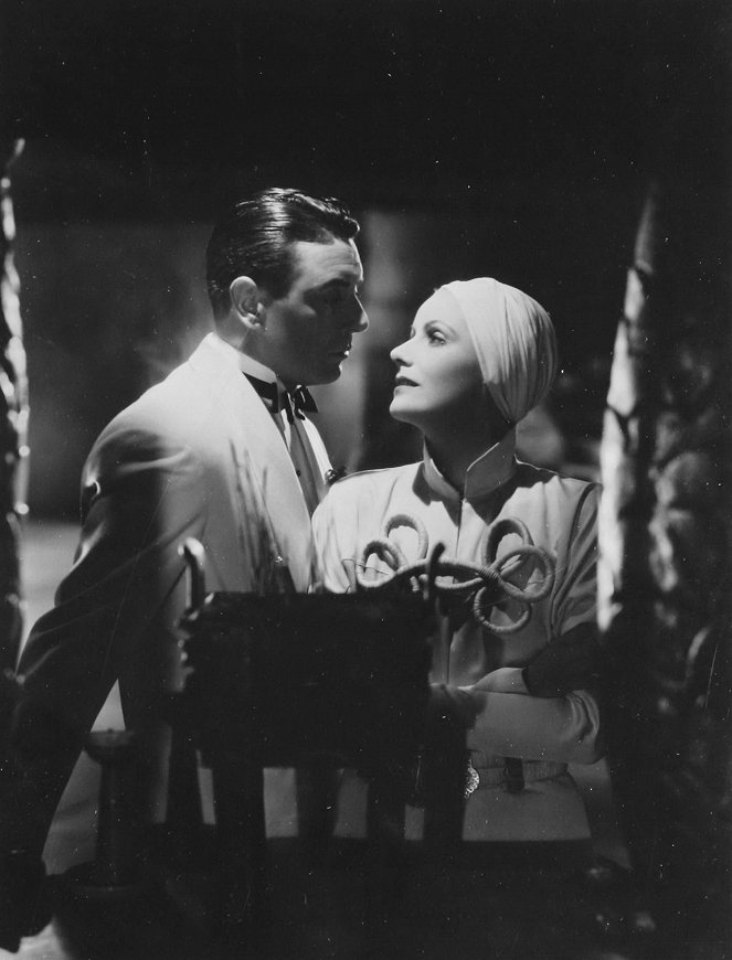 The Painted Veil - Photos - George Brent, Greta Garbo