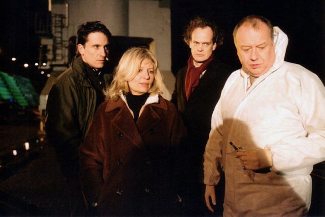 Miesto činu - Requiem - Z filmu - Oliver Mommsen, Jörg Pose, Dietmar König, Thomas Thieme