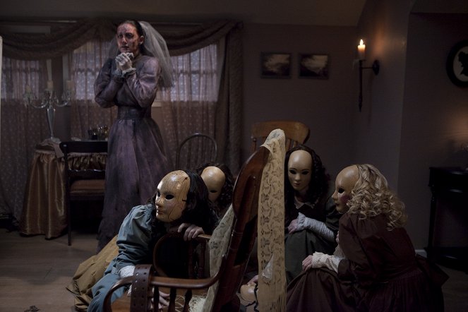 R.L. Stine's the Haunting Hour: The Series - Season 1 - Scary Mary: Part 2 - Photos