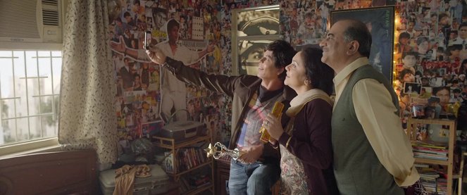 Shahrukh Khan, Deepika Amin, Yogendra Tikku