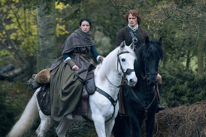 Outlander - Season 2 - W lisiej norze - Z filmu - Caitríona Balfe, Sam Heughan