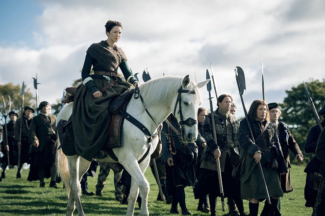 Outlander - Matkantekijä - Valmiusasemissa - Kuvat elokuvasta - Caitríona Balfe