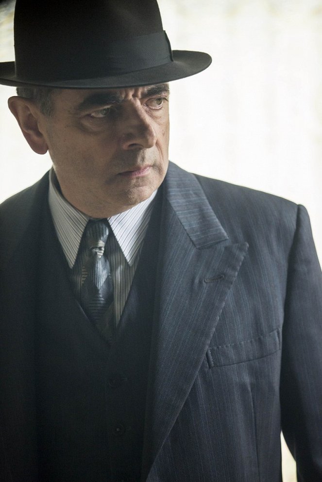 Maigret - Maigret csapdát állít - Filmfotók - Rowan Atkinson