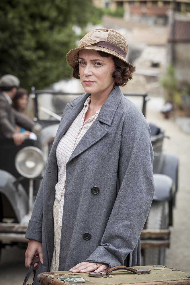 The Durrells in Corfu - Episode 1 - Photos - Keeley Hawes