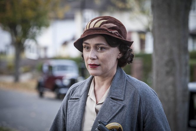 The Durrells - Episode 1 - Photos - Keeley Hawes