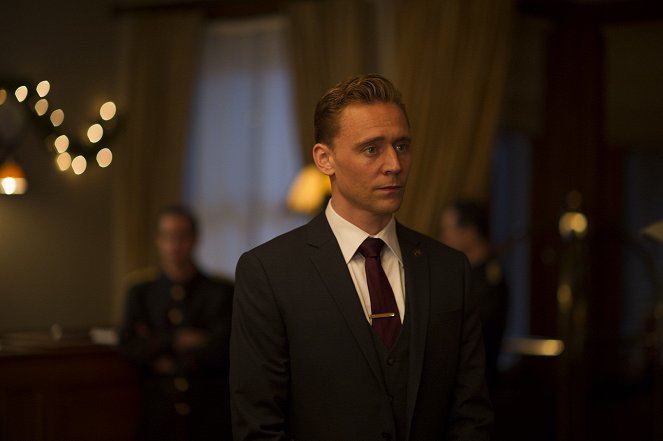 Nočný recepčný - Episode 1 - Z filmu - Tom Hiddleston
