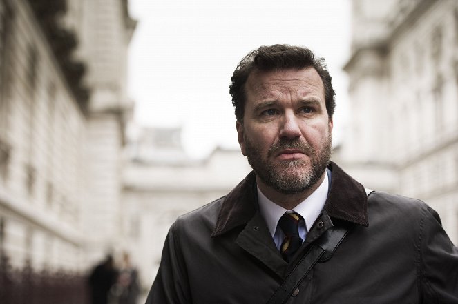 The Night Manager - Episode 3 - Do filme - Douglas Hodge