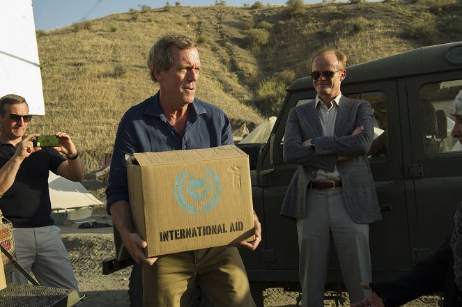 The Night Manager - Episode 5 - Photos - Hugh Laurie, Alistair Petrie