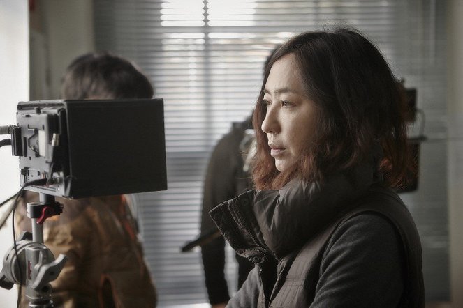 Jibeuro ganeun gil - Dreharbeiten - Eun-jin Bang