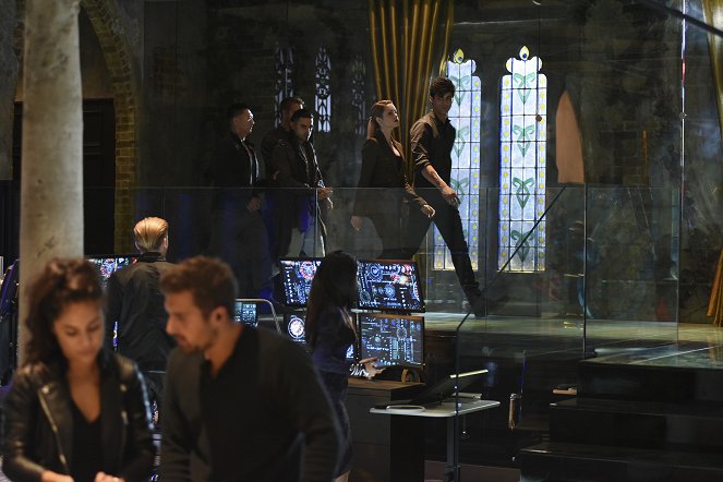Shadowhunters: The Mortal Instruments - Rise Up - Photos