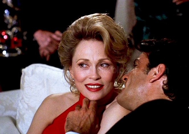 Colombo - Season 10 - It's All In the Game - Film - Faye Dunaway