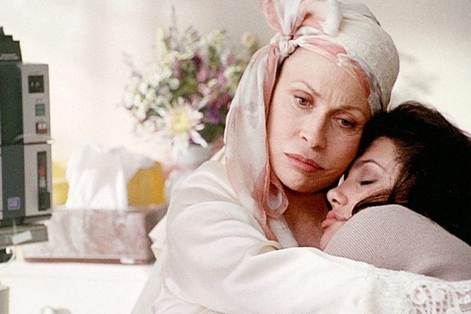 Faye Dunaway, Angelina Jolie