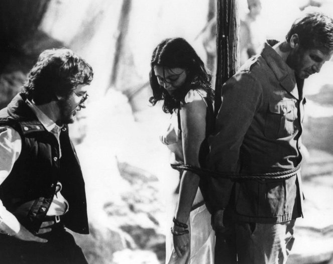 Dobyvatelia stratenej archy - Z nakrúcania - Steven Spielberg, Karen Allen, Harrison Ford