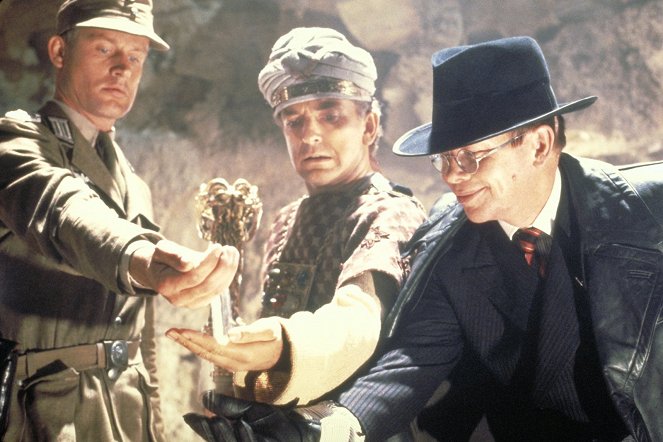 Raiders of the Lost Ark - Photos - Wolf Kahler, Paul Freeman, Ronald Lacey