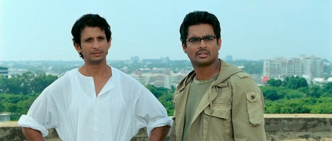 3 Idiots - Van film - Sharman Joshi, Madhavan