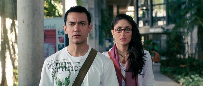 3 félnótás - Filmfotók - Aamir Khan, Kareena Kapoor