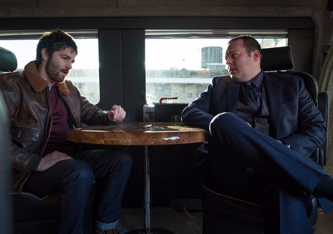 Feed the Beast - Pilot Light - Photos - Jim Sturgess, Michael Gladis