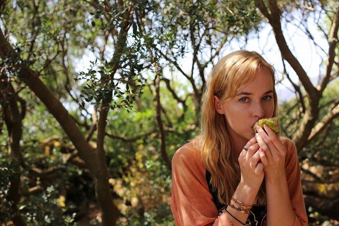 A Bigger Splash - Photos - Dakota Johnson