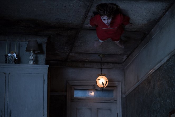 The Conjuring 2 - Photos - Madison Wolfe