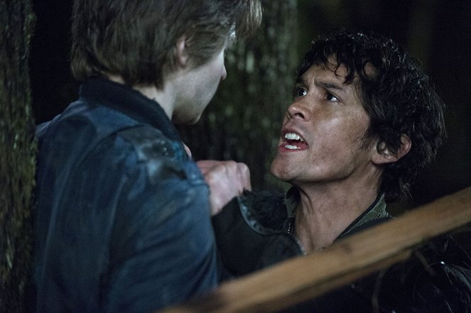 The 100 - We Are Grounders: Part 1 - Photos - Bob Morley