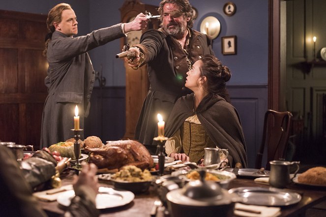 TURN - Season 3 - Many Mickles Make a Muckle - Photos - Nick Westrate, Angus Macfadyen, Heather Lind