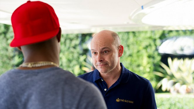 Ballers - Heads Will Roll - Photos - Rob Corddry